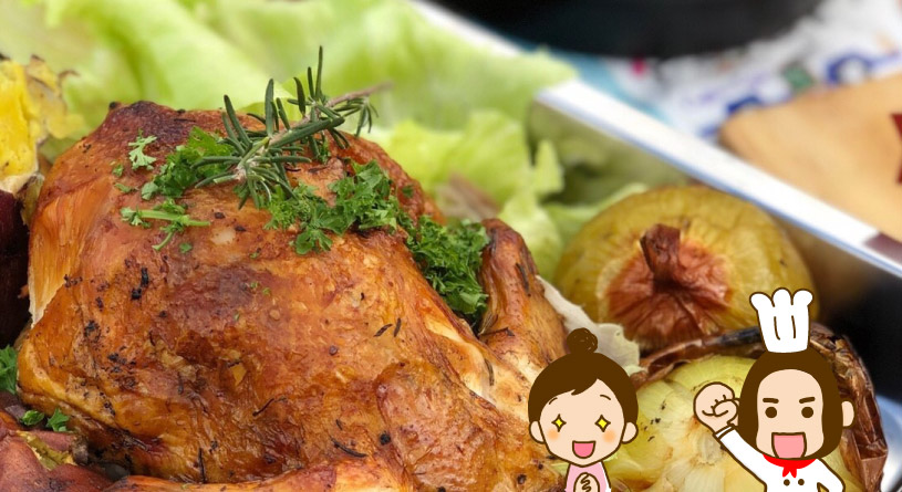 ダッチオーブンでつくるキャンプ料理 – 鶏の丸焼き