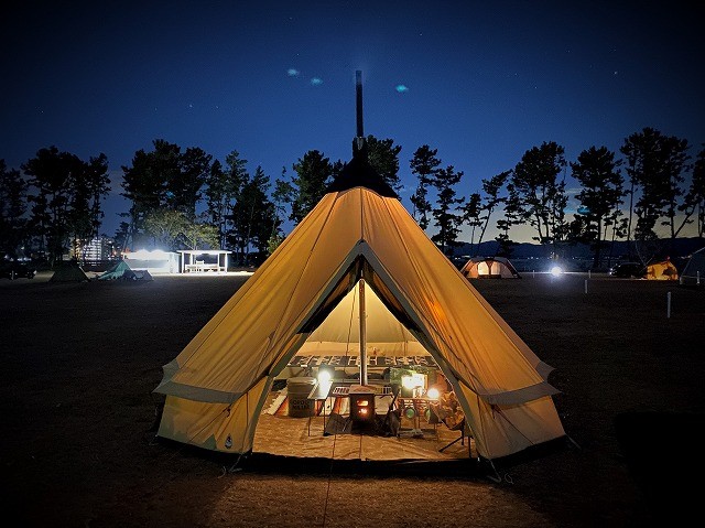 夜の渚園キャンプ場の写真