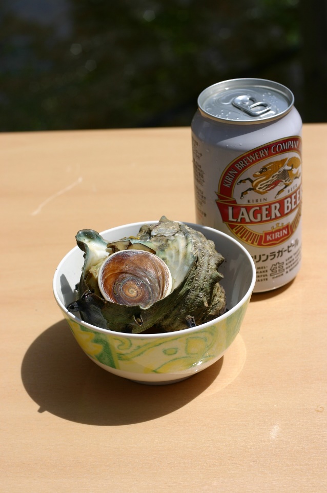 ビールとおつまみの写真