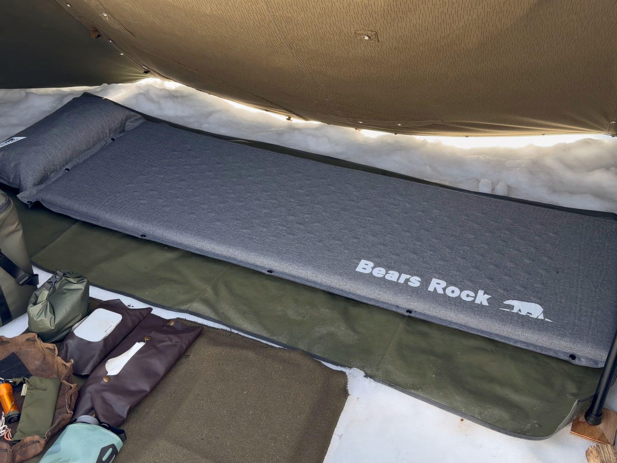 雪中キャンプで使用したBears Rockのインフレータブルマット5cm